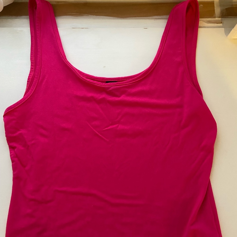 Hot pink cropped tank
